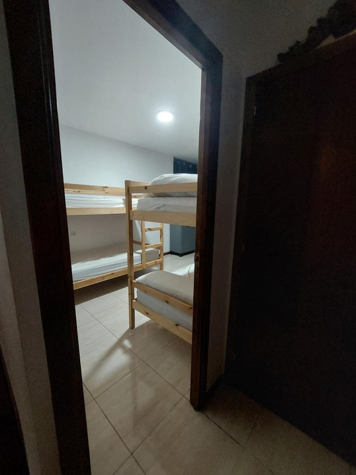 Albergue La Costana Oviedo Kültér fotó
