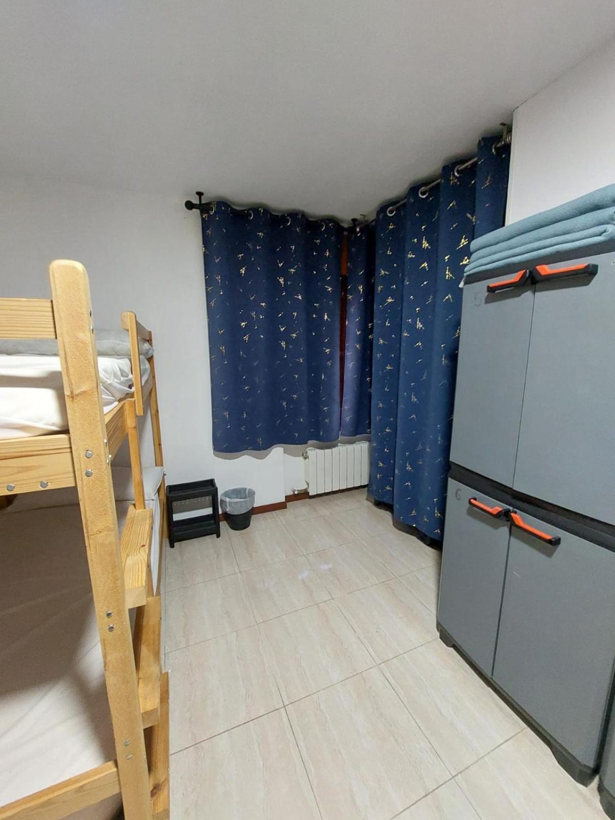 Albergue La Costana Oviedo Kültér fotó
